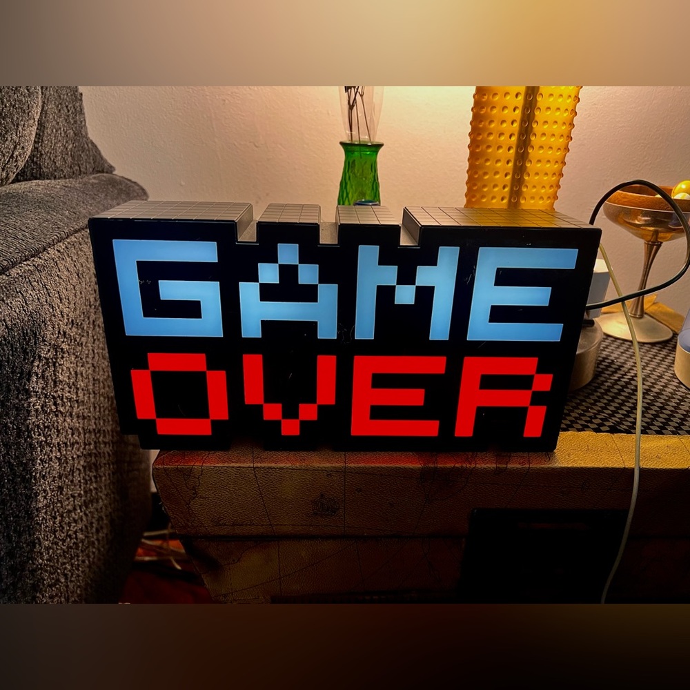 Paladone 8-bit pixel game over sound reactive  lamp